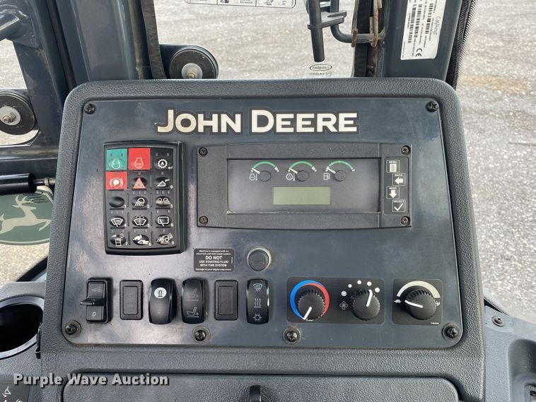 image for item JW9328 2012 John Deere 310SK  backhoe