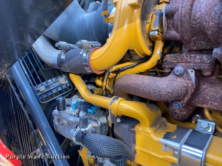 image for item JW9328 2012 John Deere 310SK  backhoe