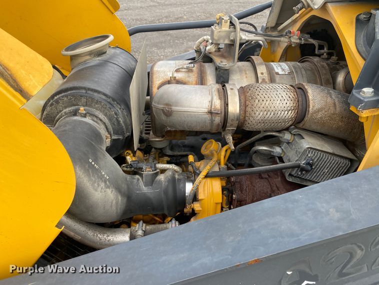 image for item JW9328 2012 John Deere 310SK  backhoe