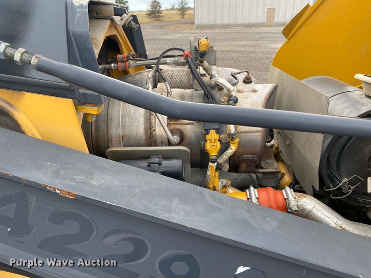 image for item JW9328 2012 John Deere 310SK  backhoe