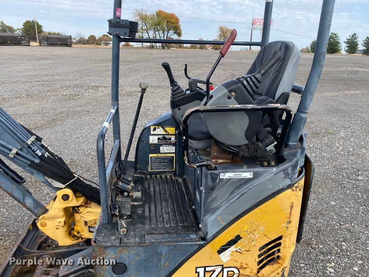 image for item JW9332 2008 John Deere 17D  mini excavator