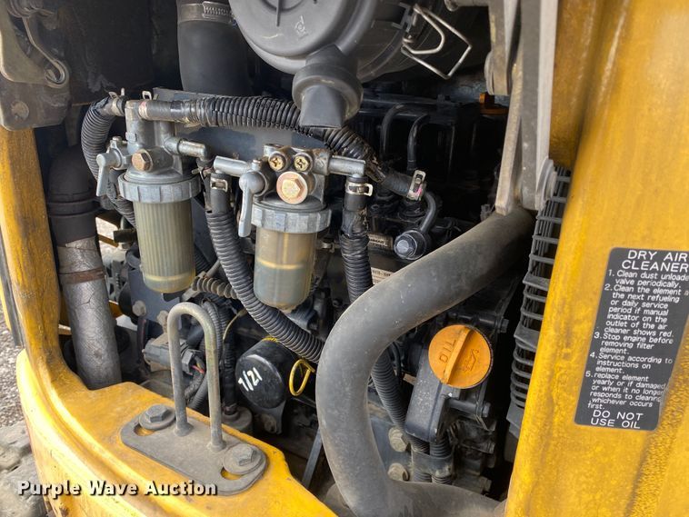 image for item JW9332 2008 John Deere 17D  mini excavator