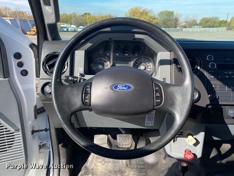 image for item JW9337 2013 Ford F750 Super Duty  SuperCab crane truck