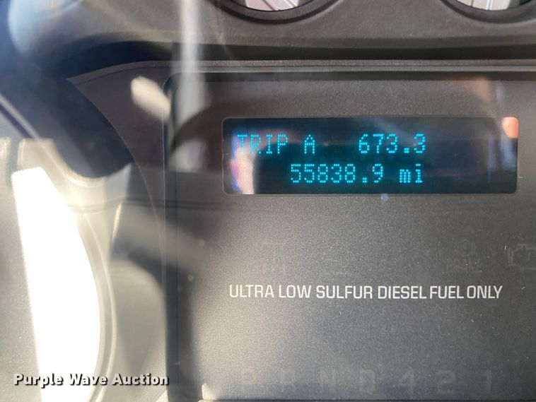 image for item JW9337 2013 Ford F750 Super Duty  SuperCab crane truck