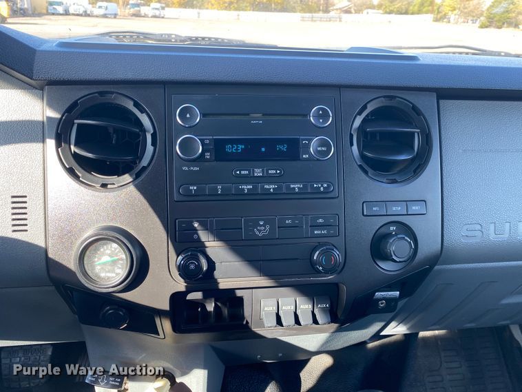 image for item JW9337 2013 Ford F750 Super Duty  SuperCab crane truck