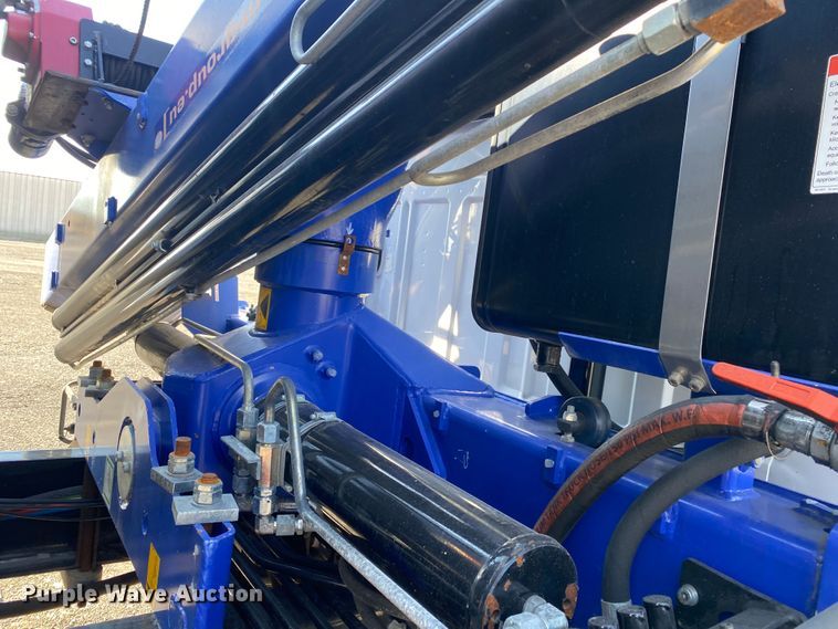 image for item JW9337 2013 Ford F750 Super Duty  SuperCab crane truck