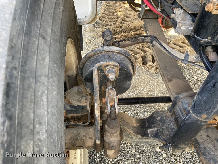 image for item JW9337 2013 Ford F750 Super Duty  SuperCab crane truck