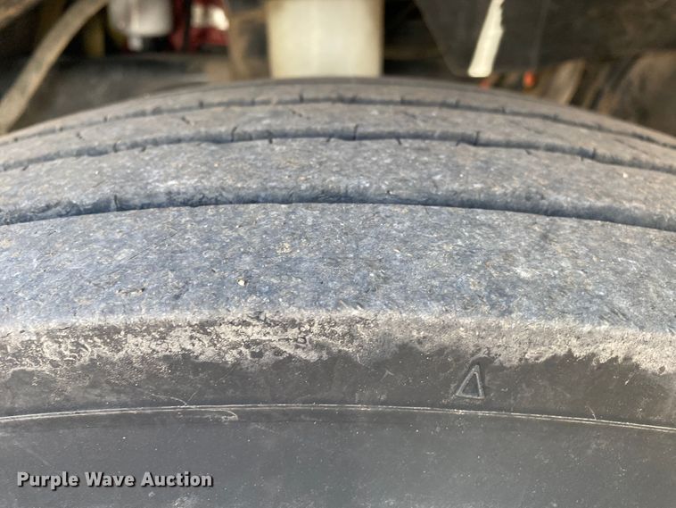 image for item JW9337 2013 Ford F750 Super Duty  SuperCab crane truck