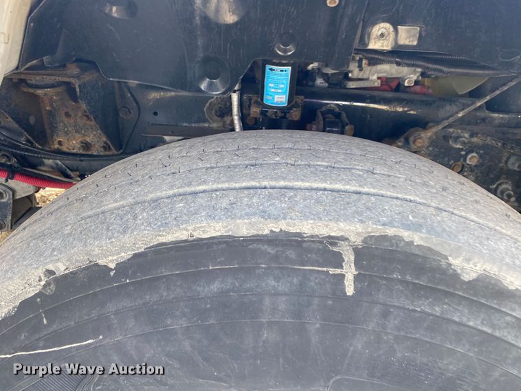 image for item JW9337 2013 Ford F750 Super Duty  SuperCab crane truck