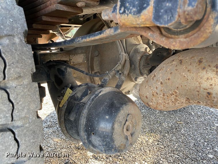 image for item JW9337 2013 Ford F750 Super Duty  SuperCab crane truck