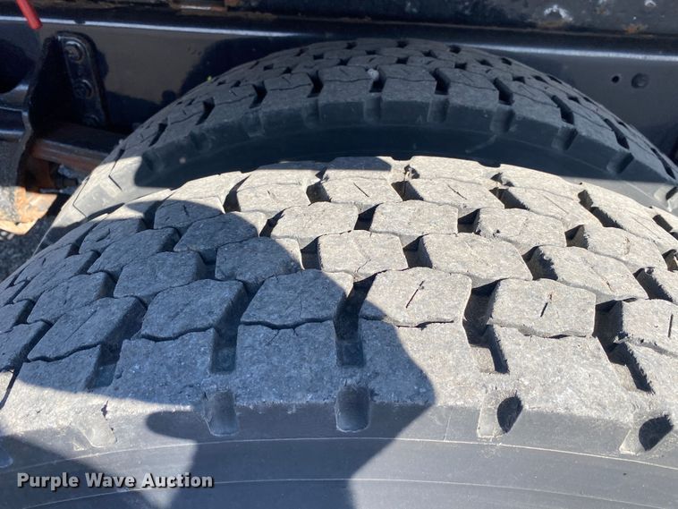 image for item JW9337 2013 Ford F750 Super Duty  SuperCab crane truck