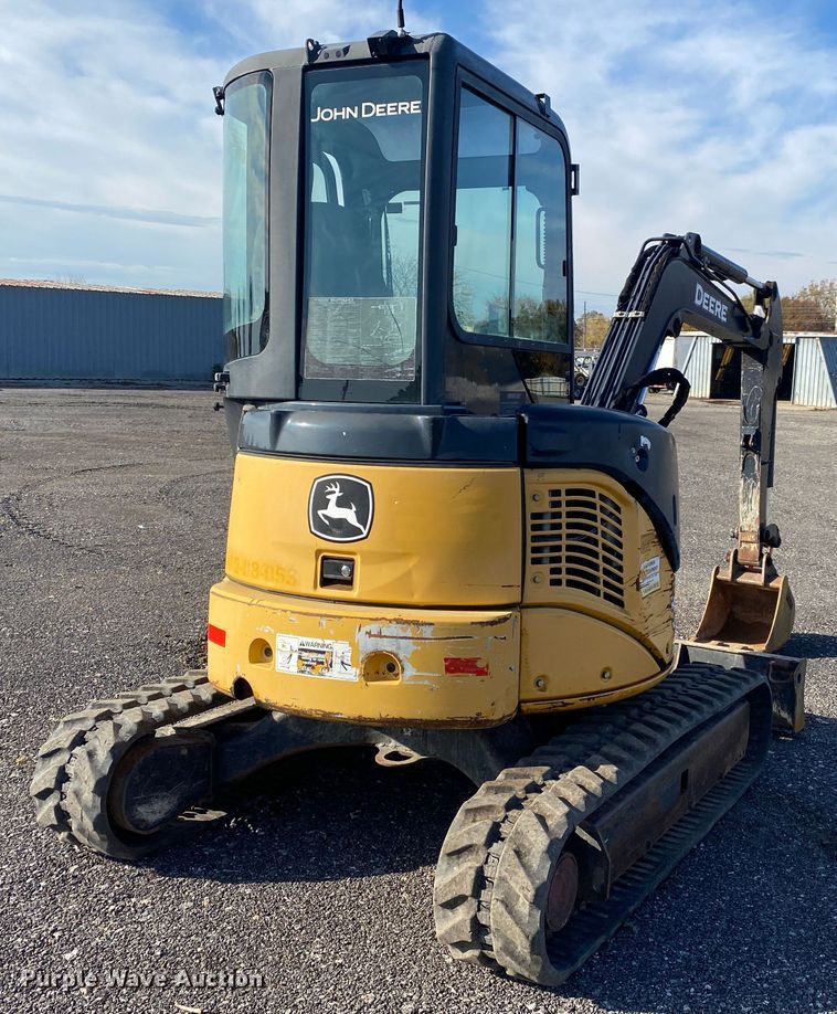 image for item JW9340 2014 John Deere 35D  mini excavator