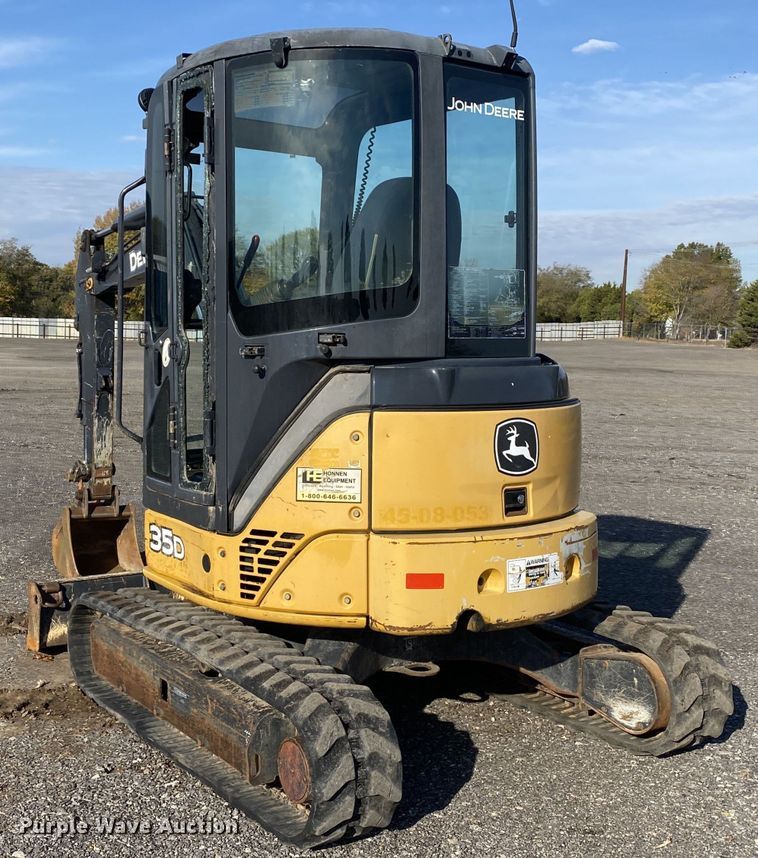 image for item JW9340 2014 John Deere 35D  mini excavator