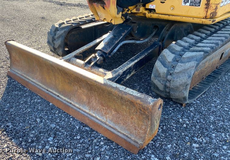 image for item JW9340 2014 John Deere 35D  mini excavator