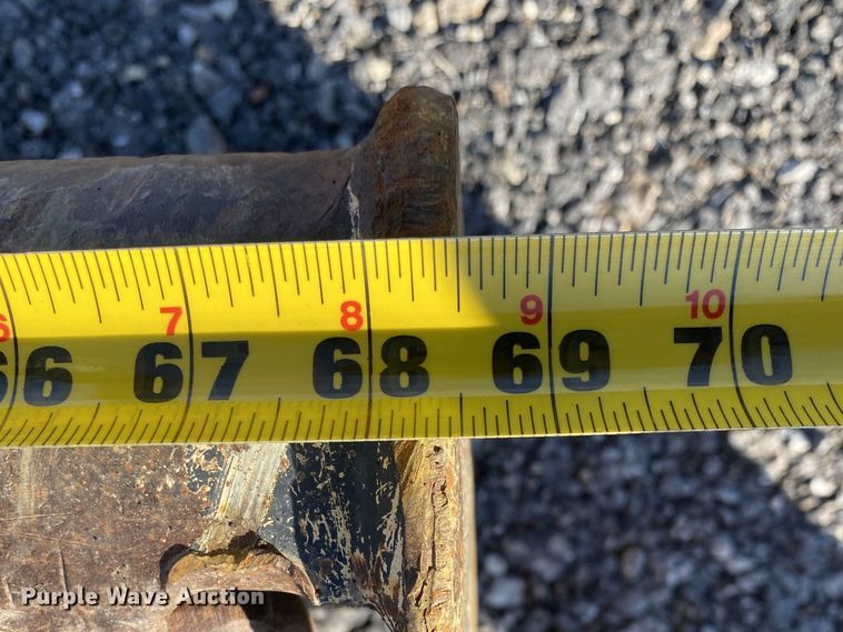 image for item JW9340 2014 John Deere 35D  mini excavator