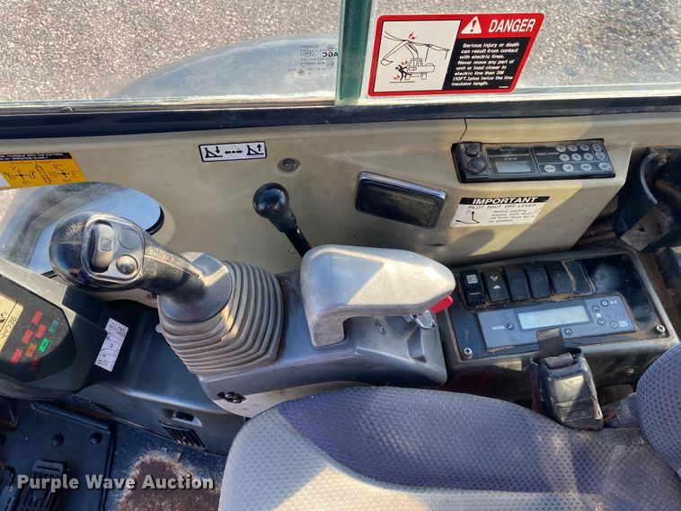 image for item JW9340 2014 John Deere 35D  mini excavator