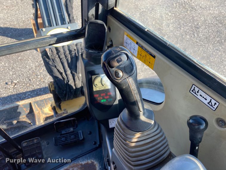 image for item JW9340 2014 John Deere 35D  mini excavator