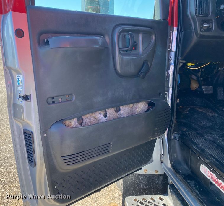 image for item JW9347 2007 Chevrolet C5500  utility / service truck