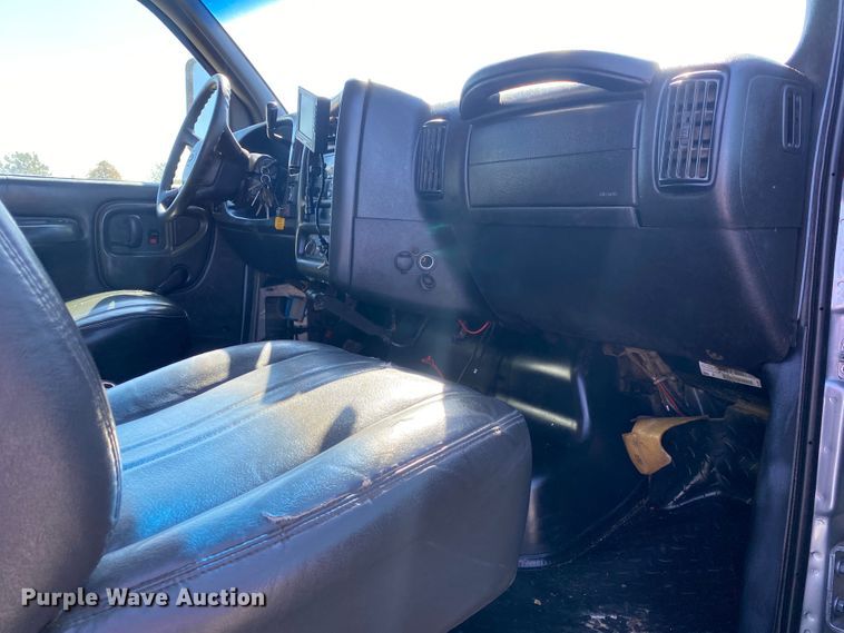 image for item JW9347 2007 Chevrolet C5500  utility / service truck