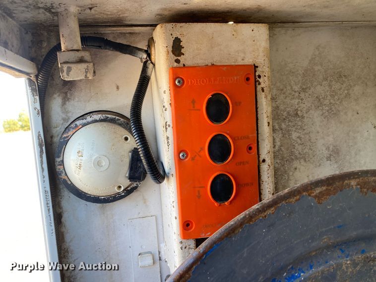 image for item JW9347 2007 Chevrolet C5500  utility / service truck