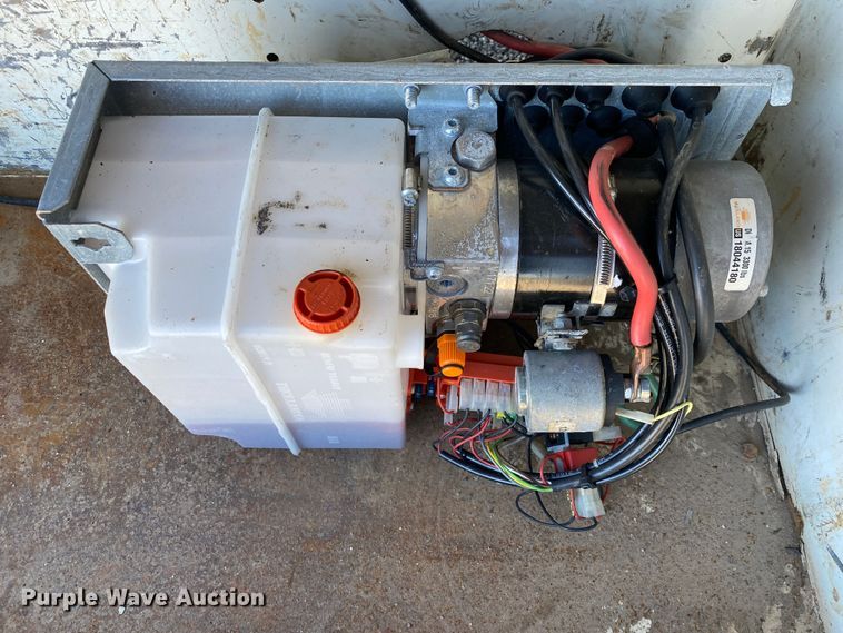 image for item JW9347 2007 Chevrolet C5500  utility / service truck