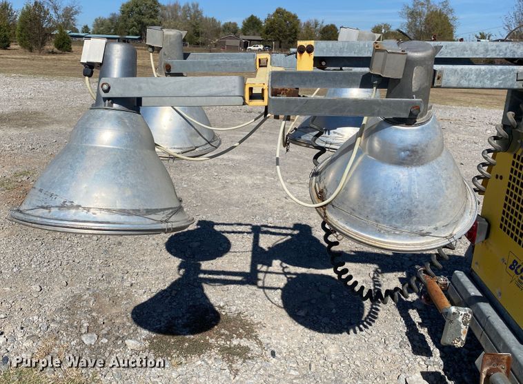 Specialty Lighting Inc BTK64MH light plant in Collinsville, OK Item