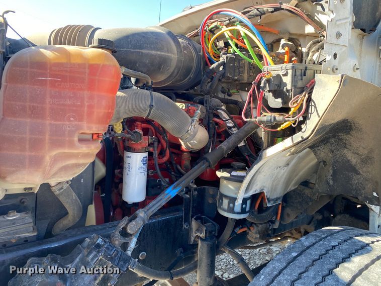 image for item JW9353 2009 Ford F750 Super Duty  SuperCab utility / service truck