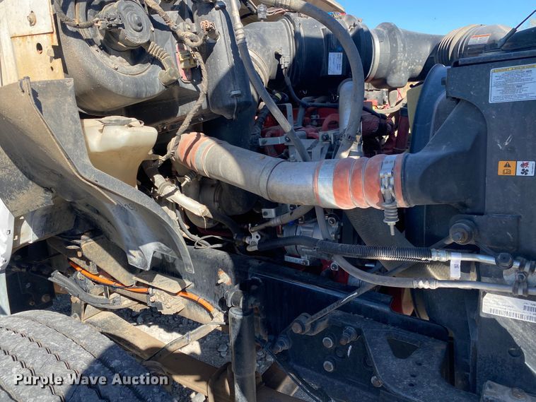 image for item JW9353 2009 Ford F750 Super Duty  SuperCab utility / service truck