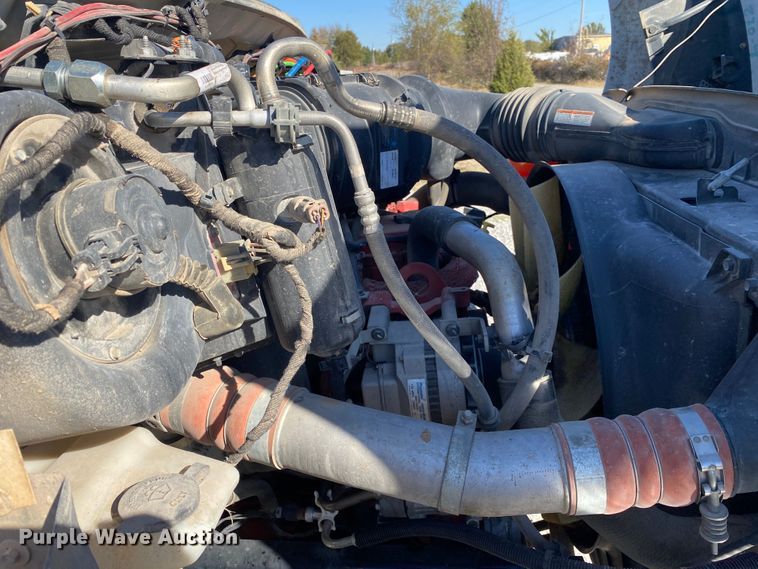 image for item JW9353 2009 Ford F750 Super Duty  SuperCab utility / service truck