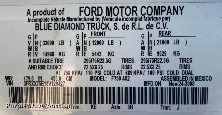 image for item JW9353 2009 Ford F750 Super Duty  SuperCab utility / service truck