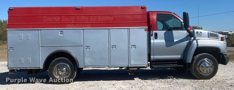 image for item JW9379 2007 Chevrolet C5500  utility / service truck