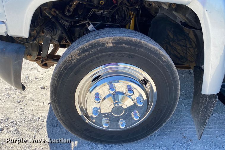image for item JW9379 2007 Chevrolet C5500  utility / service truck