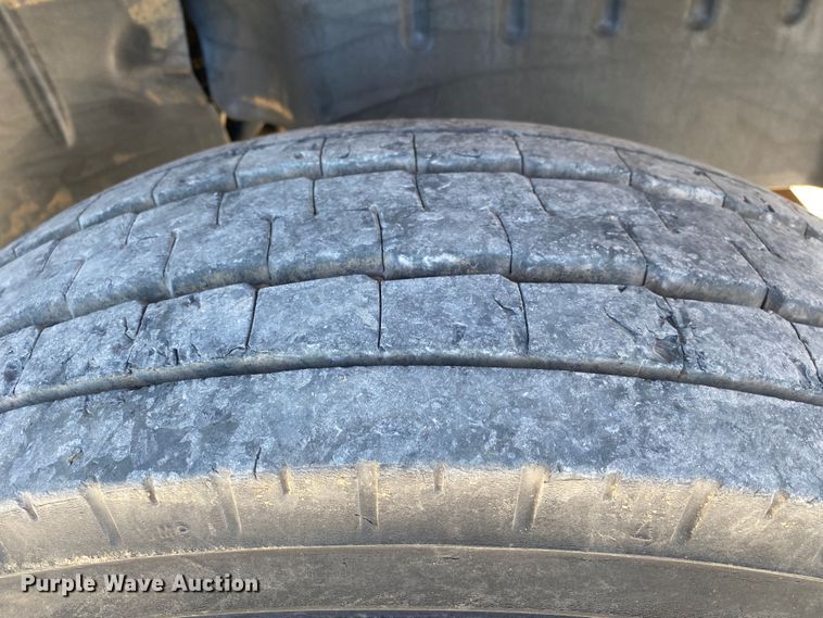 image for item JW9379 2007 Chevrolet C5500  utility / service truck