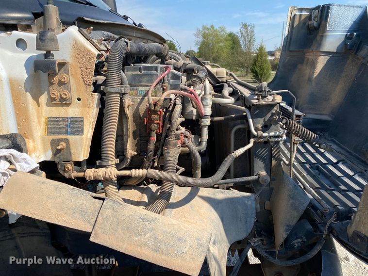 image for item JW9414 2003 Chevrolet C4500  bucket truck