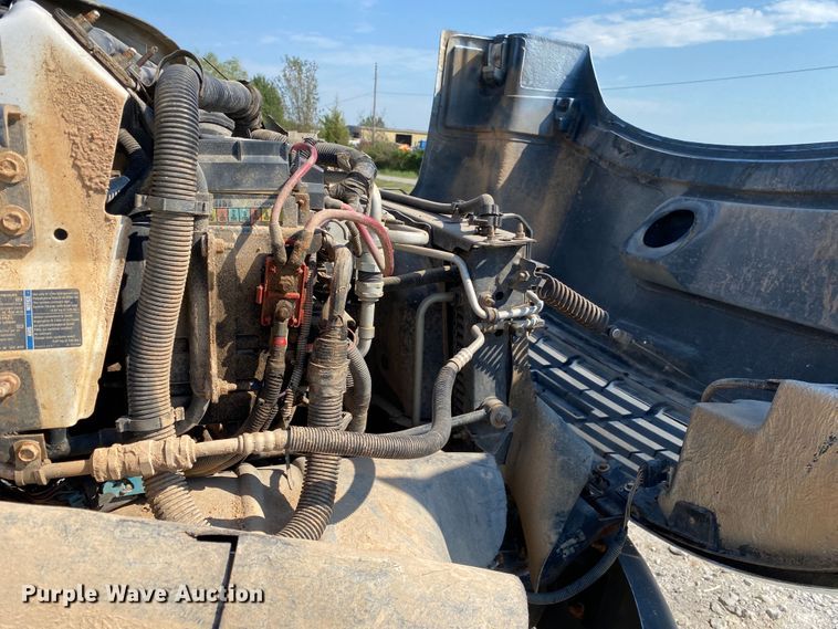 image for item JW9414 2003 Chevrolet C4500  bucket truck