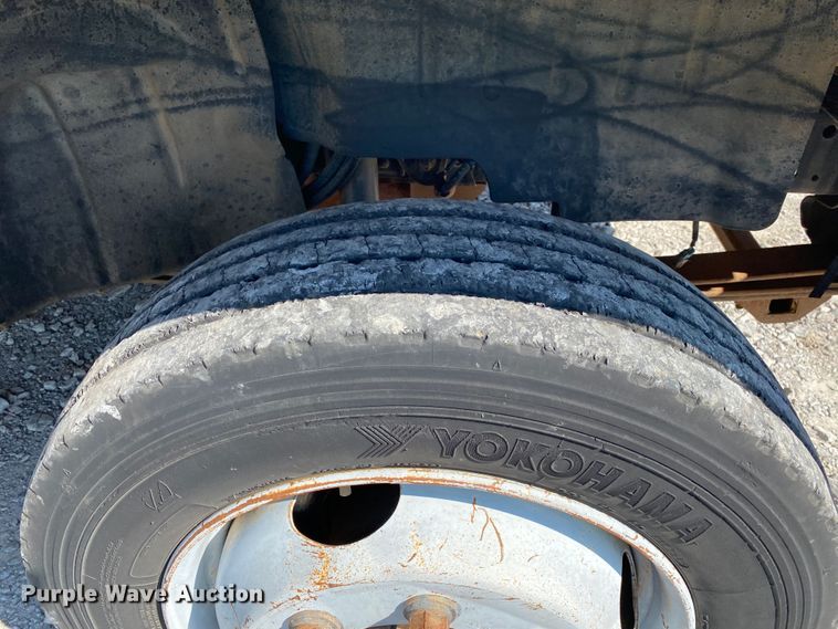 image for item JW9414 2003 Chevrolet C4500  bucket truck