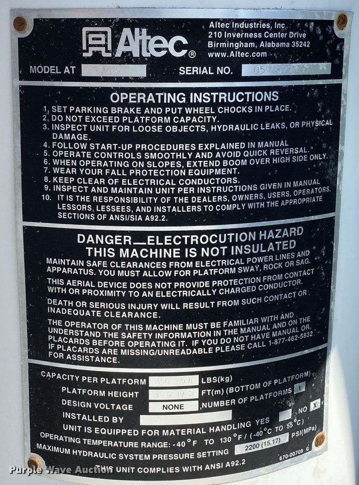image for item JW9414 2003 Chevrolet C4500  bucket truck