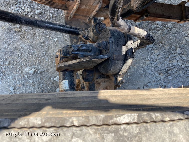 image for item JW9425 1997 Ford F800  crane truck