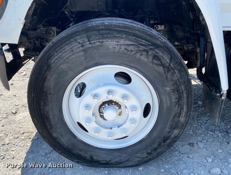 image for item JW9425 1997 Ford F800  crane truck