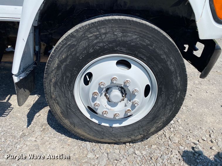 image for item JW9425 1997 Ford F800  crane truck