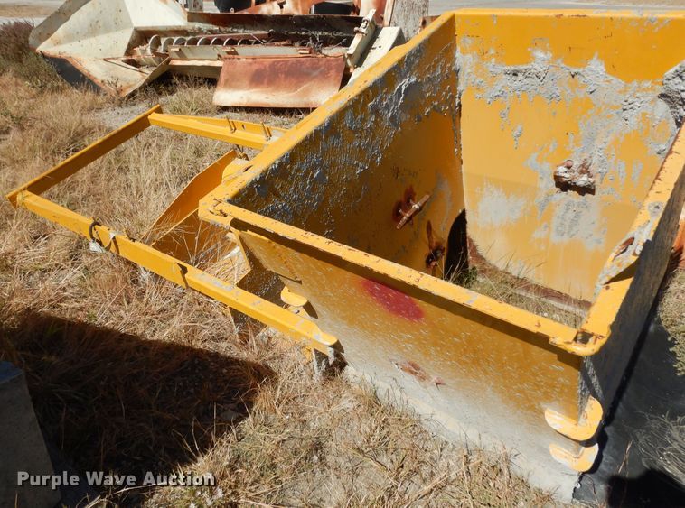 image for item KF9185 Gomaco  concrete curb mold