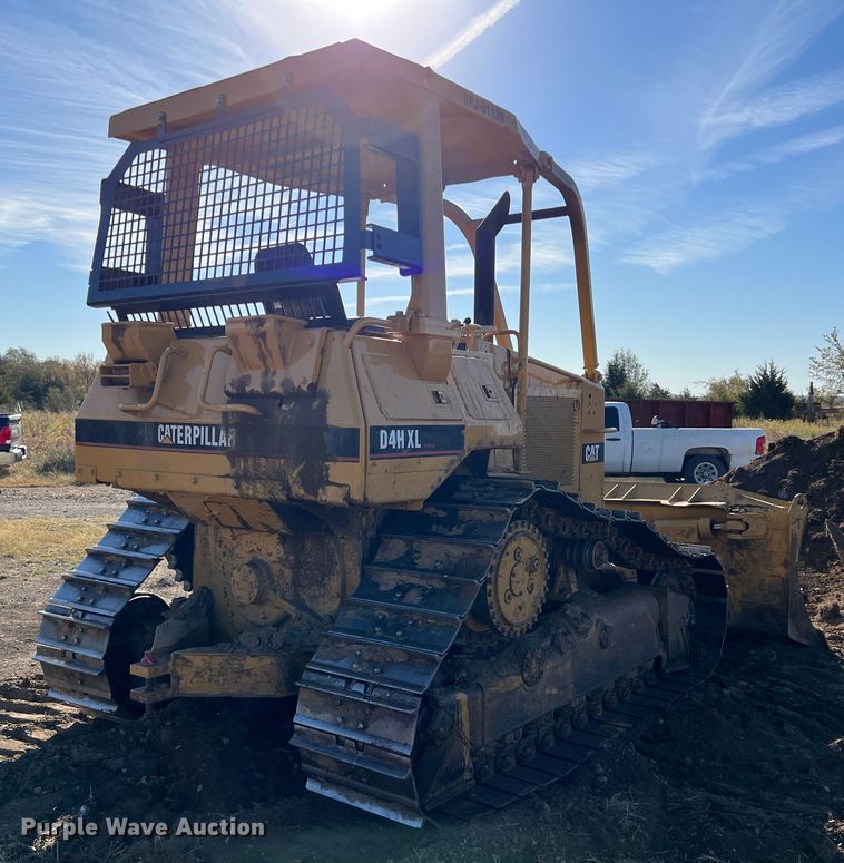 image for item KF9846 1995 Caterpillar D4H XL Series III  dozer