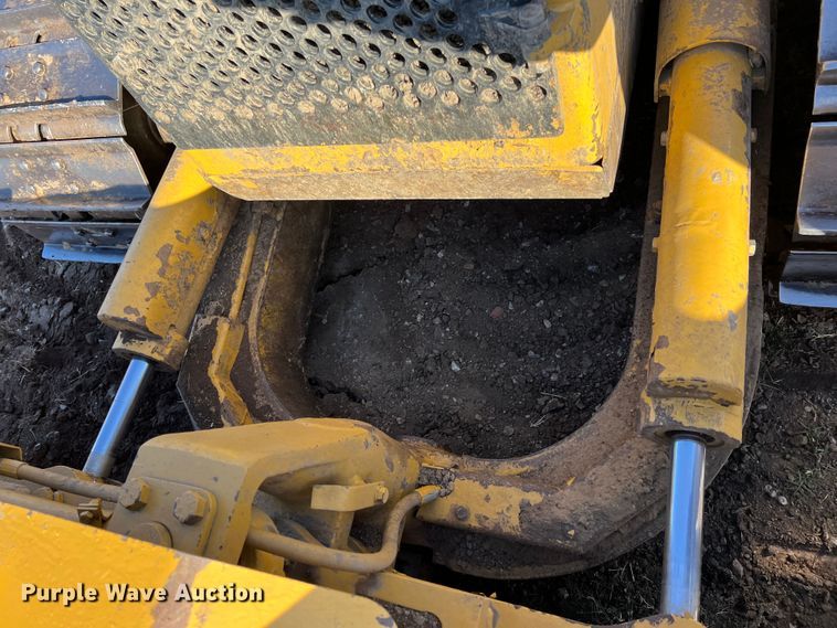 image for item KF9846 1995 Caterpillar D4H XL Series III  dozer