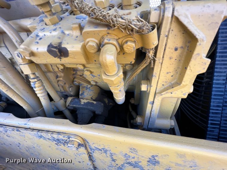 image for item KF9846 1995 Caterpillar D4H XL Series III  dozer