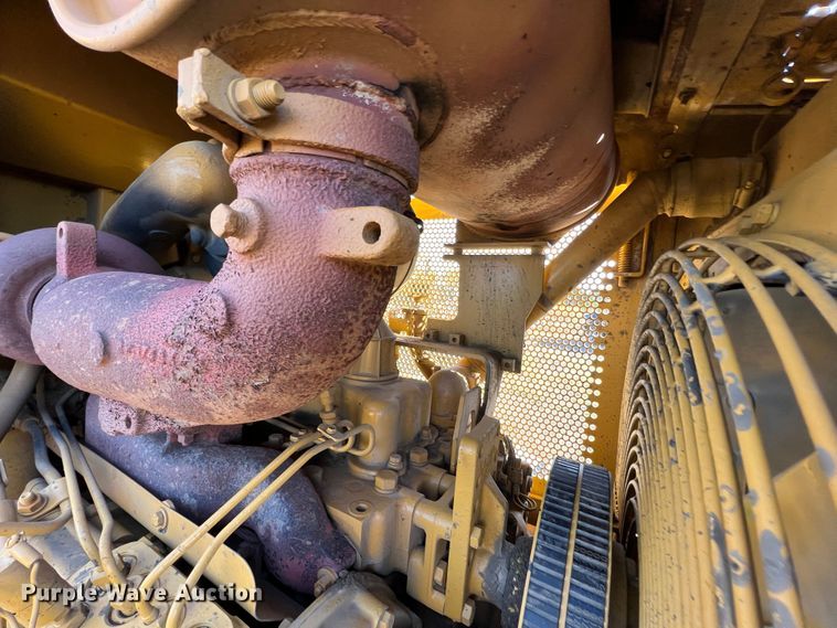 image for item KF9846 1995 Caterpillar D4H XL Series III  dozer