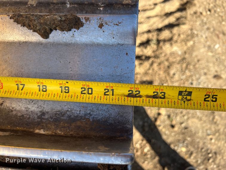 image for item KF9846 1995 Caterpillar D4H XL Series III  dozer