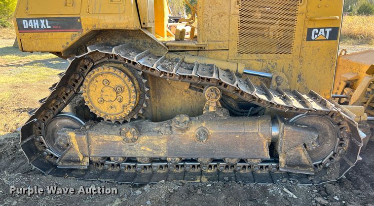image for item KF9846 1995 Caterpillar D4H XL Series III  dozer
