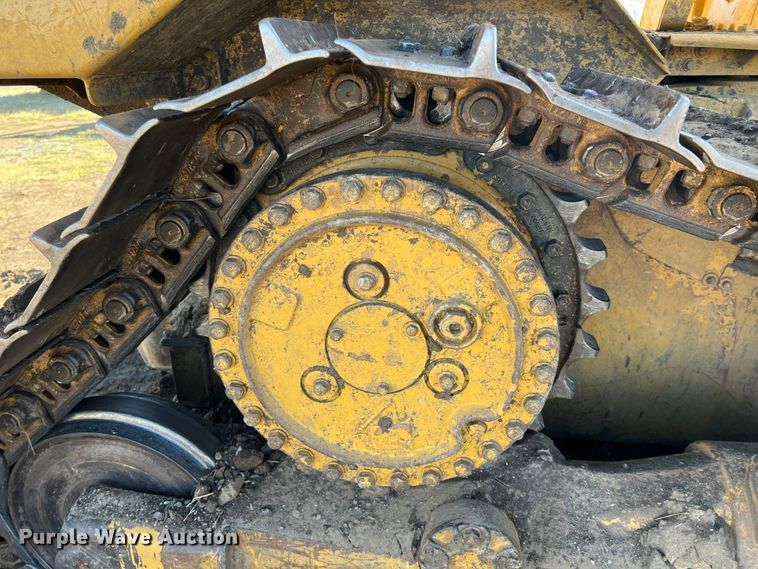 image for item KF9846 1995 Caterpillar D4H XL Series III  dozer