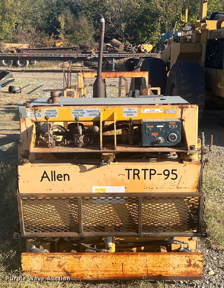 image for item KF9847 2001 Allen TRTP-95  paver