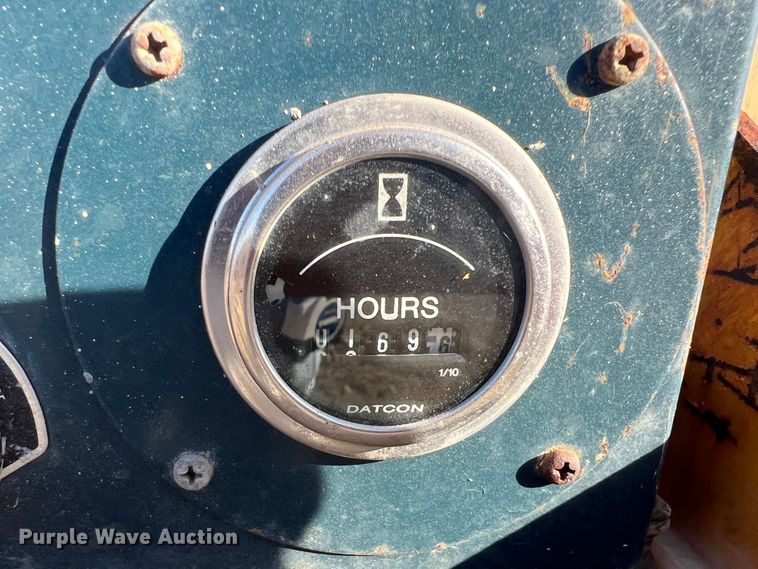 image for item KF9847 2001 Allen TRTP-95  paver